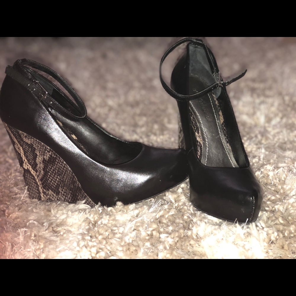 BCBG wedges